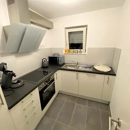 Apartament Cozy Apartment With Parking Garage *